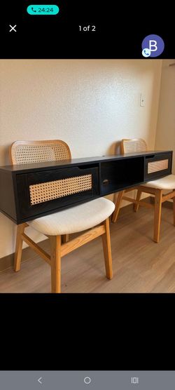 Floating shelves