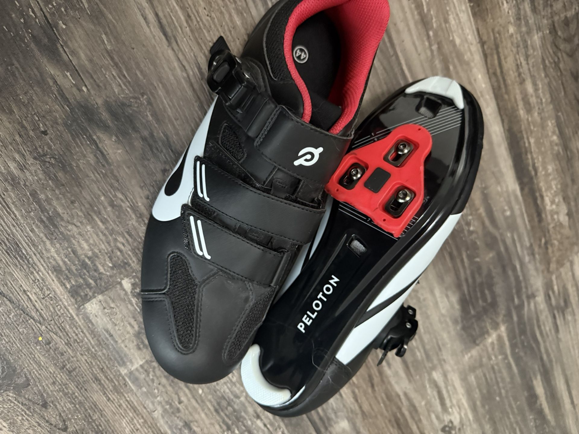 Peloton Cycling Shoes Size 44