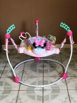PRACTICALLY NEW MINNIE MOUSE BABY ACTIVITY JUMPER MUSIC LIGHTS AND SONGS WORKS!!!!
