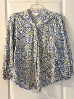 LC Lauren Conrad Floral Button-Up Blouse Size M