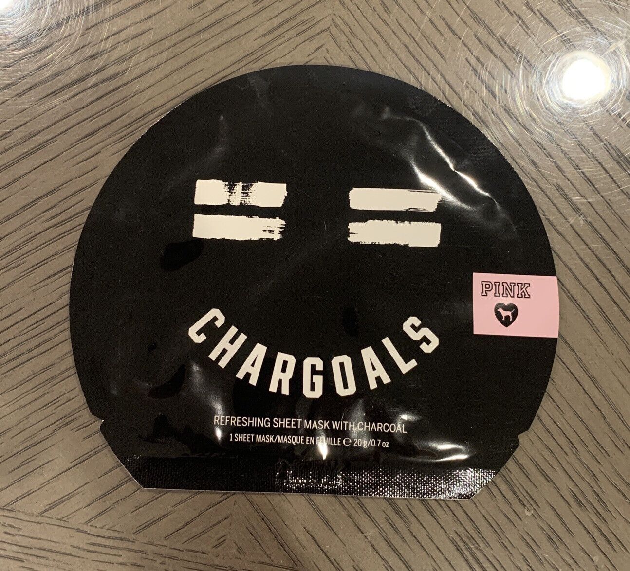 VICTORIA'S SECRET PINK CHARGOALS REFRESHING SHEET FACE MASK 20G CHARCOAL NEW $3each