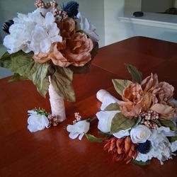 New Wedding Brides Bouquets Set of 2