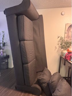 Freeeee gray couch
