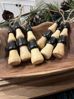 Set Of 6 Wood Christmas Ornaments 