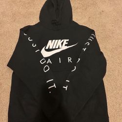 black NIKE air hoodie, basically new