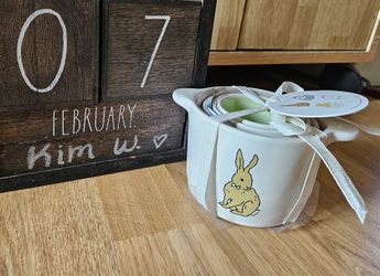 Rae Dunn Easter Measuring Cups