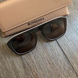 Burberry England London Unisex Sunglasses 