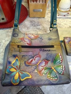 Anushka Hand Painted Bag + Matching Wallet ,Slot For Cell Phone To