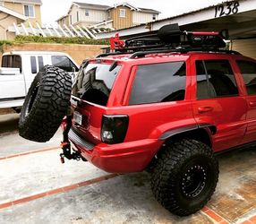 Spare tire hitch carrier