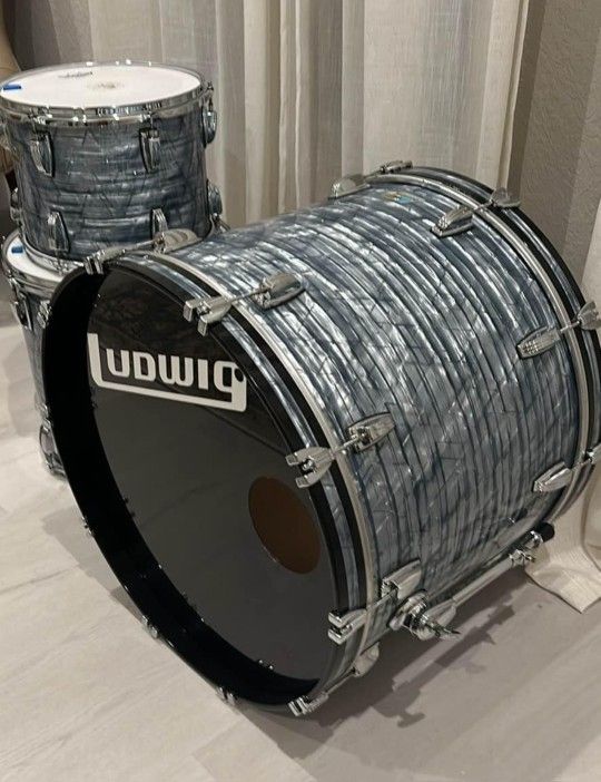 Ludwig Classic Maple 24"