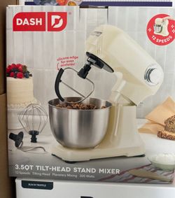 Dash 3.5 QT Tilt-Head Stand Mixer