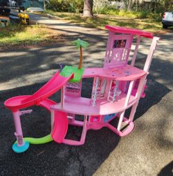 Barbie dream house