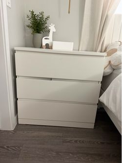 IKEA malm 3 drawer dresser