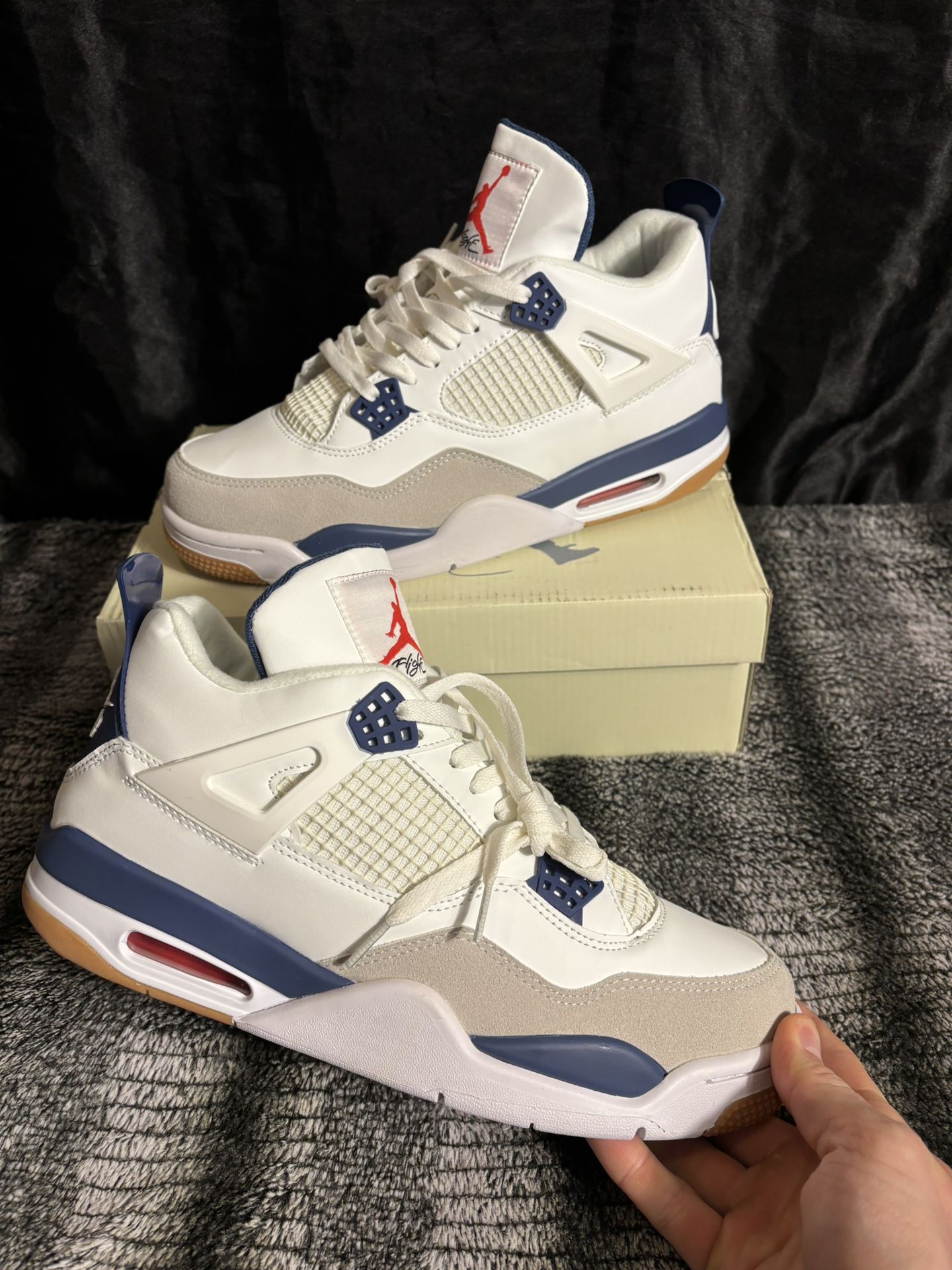 Jordan 4 SB Navy Blue Size 11 Men’s Sneakers