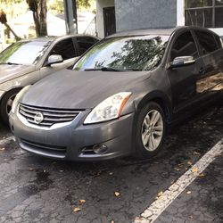 Nissan Altima 