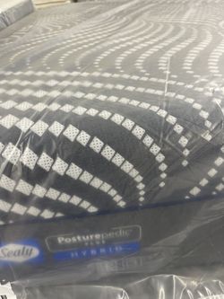 Sealy Posturepedic Plus Hybrid Queen King Mattress