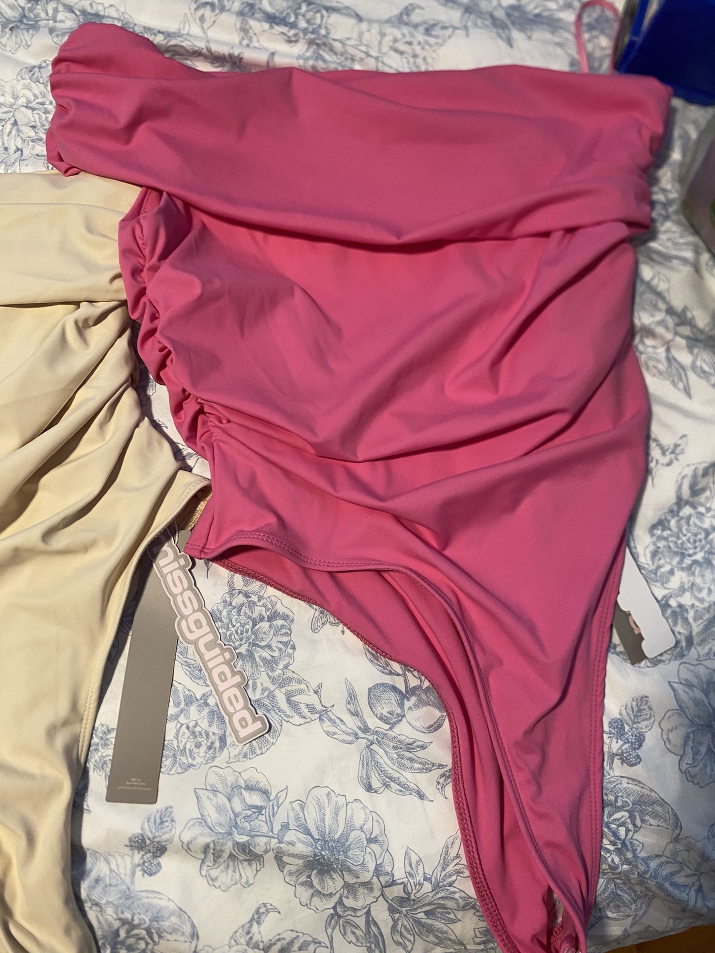 SHEIN Missguided Bodysuit