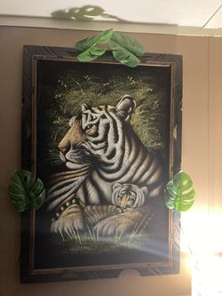 Tiger picture frame