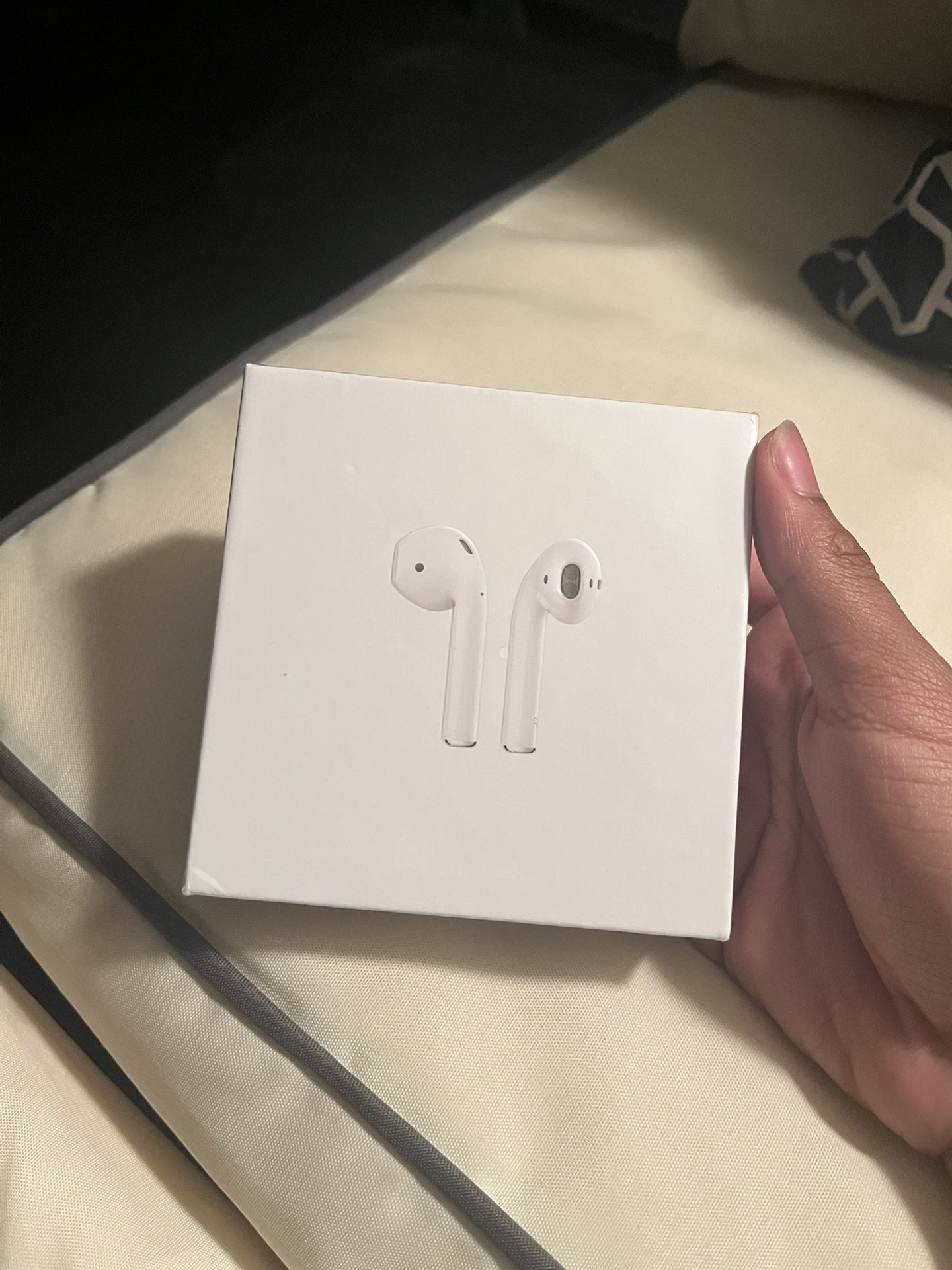 AirPods