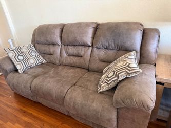 Sofa/love seat