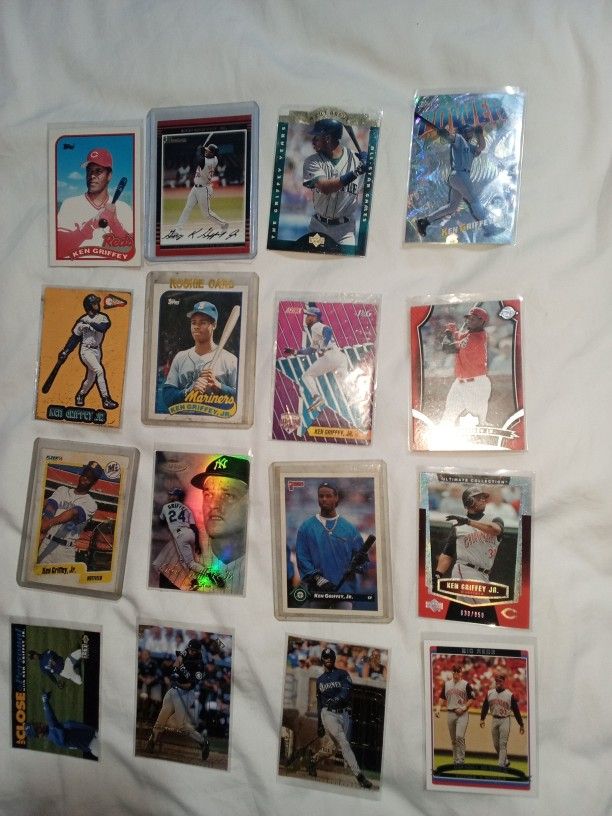 Ken Griffey Jr Lot