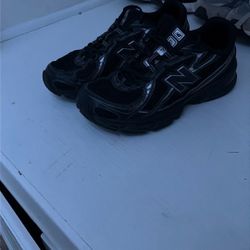 new balance 740 black