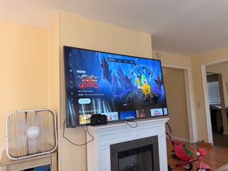 Large Flat Screen TV Wall Mounted
