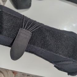 Left And Right Hand Use Both