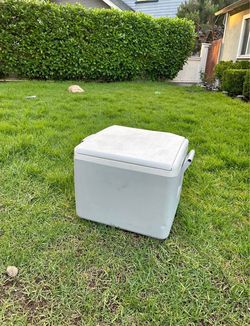 Igloo cooler