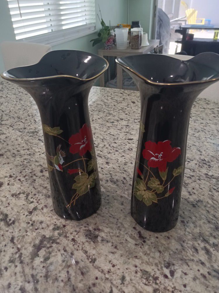 Pair of 2 x Black Red Iris Pattern Tall Floral Flowers Vase Japan Fine China Gold Accents
