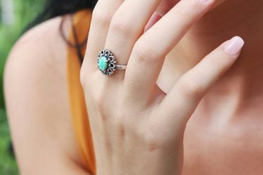 Flower Opal Stone Ring