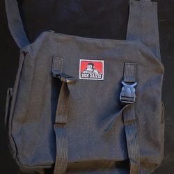 BEN DAVIS SHOULDER BAG