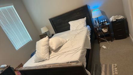 Bed frame, Mattress, and mattress foundation. Queen Size