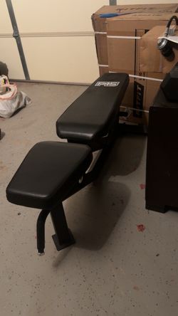 Adjustable gym bench/ dumbbells