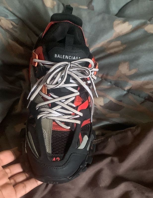 Balenciaga tracks talk 🐓size 42
