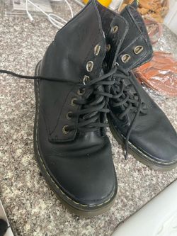 Doc martens Men size 7
