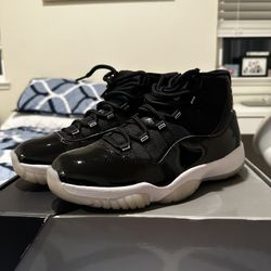 Jordan 11 Jubilee Size 9.5 (used)