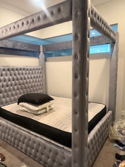 Queen sized Canopy Bed