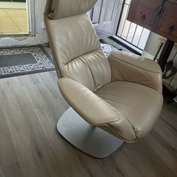 Leather Lounge Chair - Ivory 