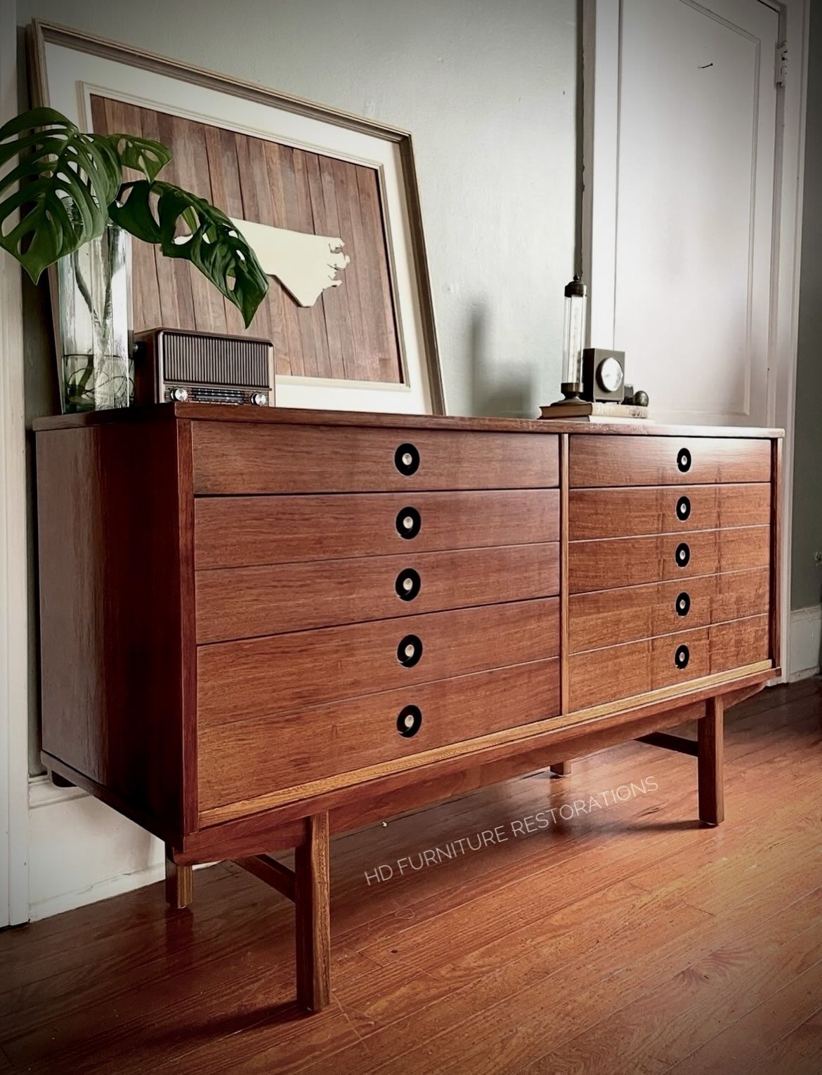 Vintage Danish MCM Mid Century Modern Dresser Chest of Drawers Credenza Sideboard