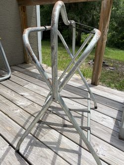 Folding Saddle Stand