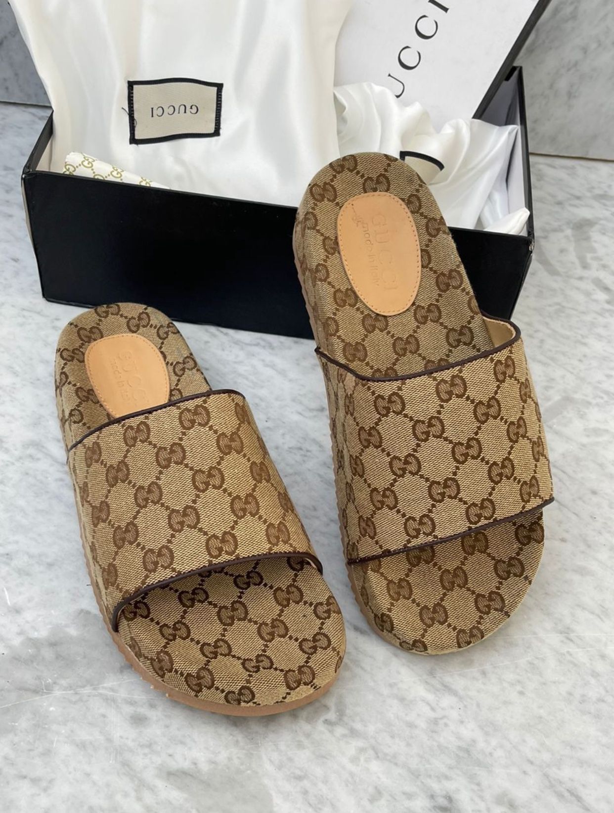 Gucci Slippers Men Size 8.5