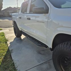 2023-25 Chevy Colorado Side Steps