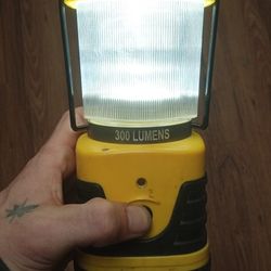 Solar Lights With USB Charging Port
