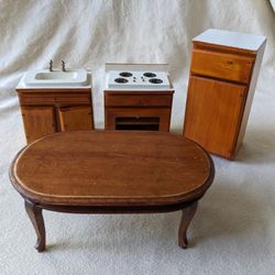 Vtg Lot of 4 Mini Kitchen Dollhouse Furniture