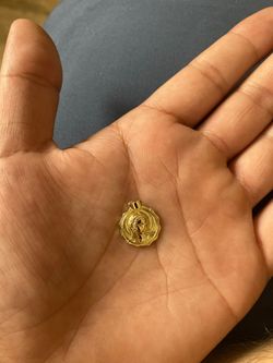 Virgin Mary pendant