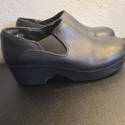 Shoes For Crews Nonslip Women's Size 8.5