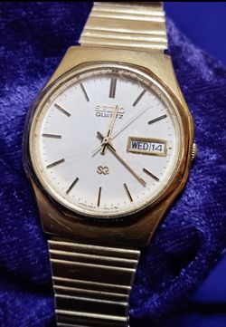 Seiko Vintage Hexagonal Case Day Date Classic Men's Watch 