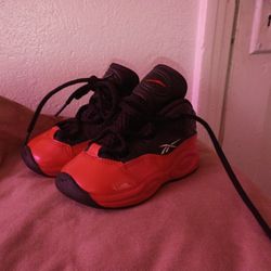 The Answer Reeboks Size 7 $20