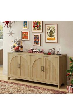 70 in. Modern Coastal Oak TV Stand Entertainment Center Fits TVs Up to 75 in. with 4-Arched Reeded Doors（$160）